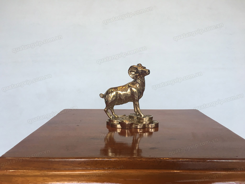 Tượng đồng con Dê cao 9cm - Q0468