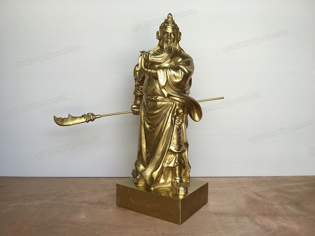 Tượng Quan Công cầm đao bằng đồng vỏ đạn cao 70cm - Q0345